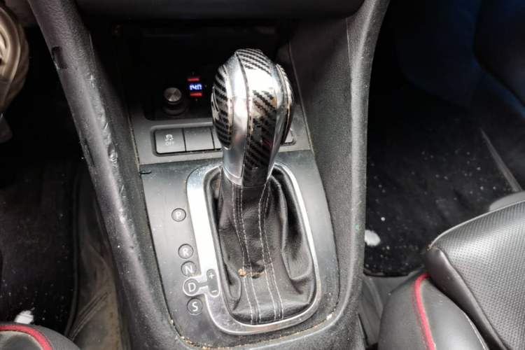 Used Volkswagen Golf 2011 2.0 TSI R Gear Lever