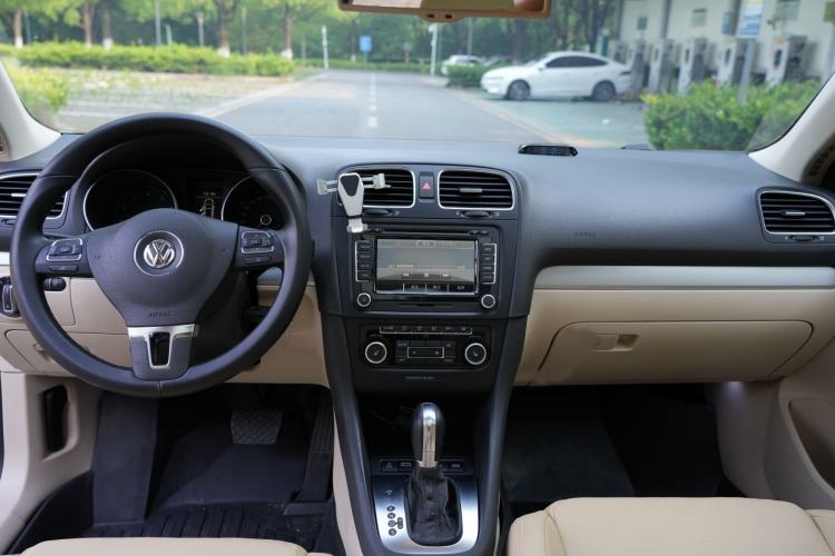 Used Volkswagen Golf 2011 1.4 TSI Luxury Touring Edition Instrument Cluster