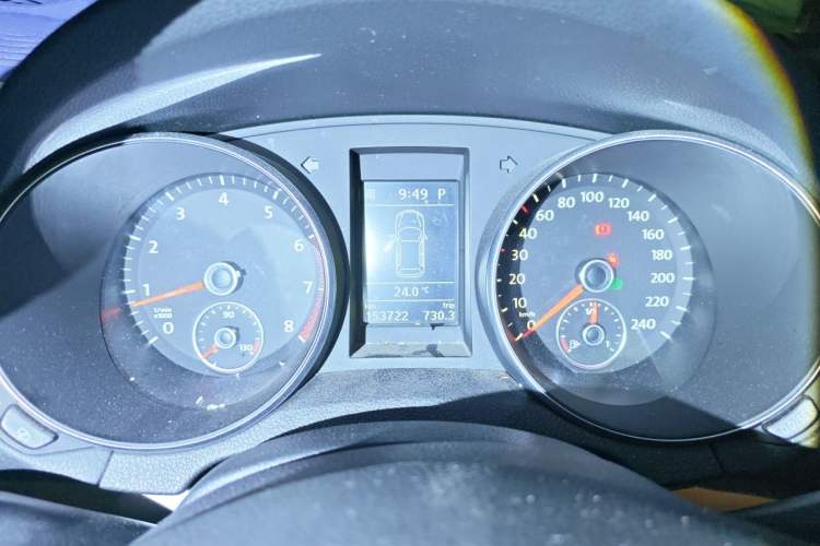 Used Volkswagen Golf 2011 1.4 TSI Automatic Luxury Edition Instrument Cluster