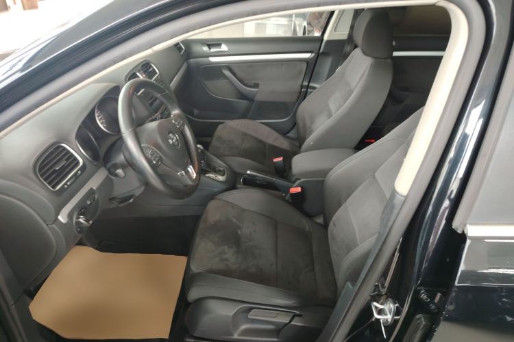 Used Volkswagen Golf 2011 1.4 TSI Comfort Travel Edition Left Front Seat