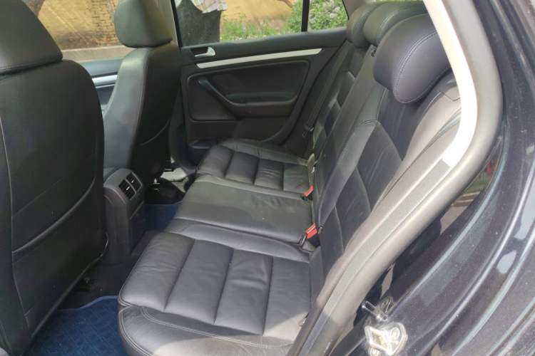 Used Volkswagen Golf 2011 1.4 TSI Luxury Touring Edition Left Rear Seat