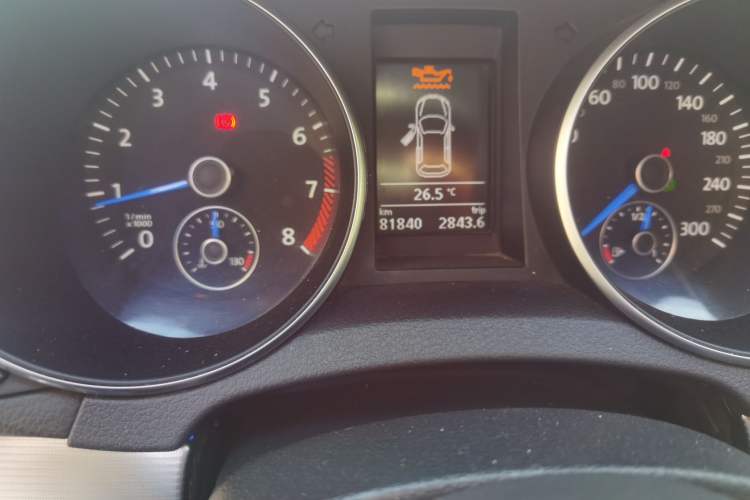 Used Volkswagen Golf 2011 2.0 TSI R Odometer Close Up