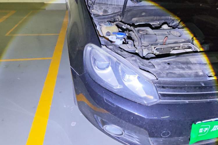 Used Volkswagen Golf 2011 1.4 TSI Automatic Luxury Edition Right Front Headlight