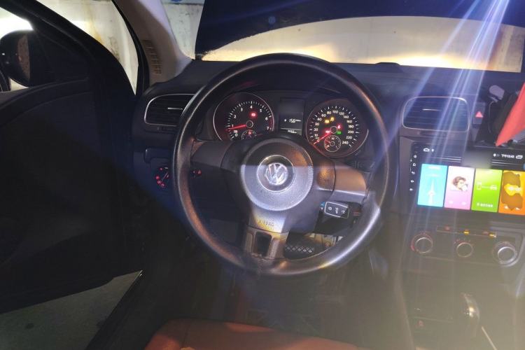 Used Volkswagen Golf 2011 1.4 TSI Automatic Comfort Model Steering Wheel