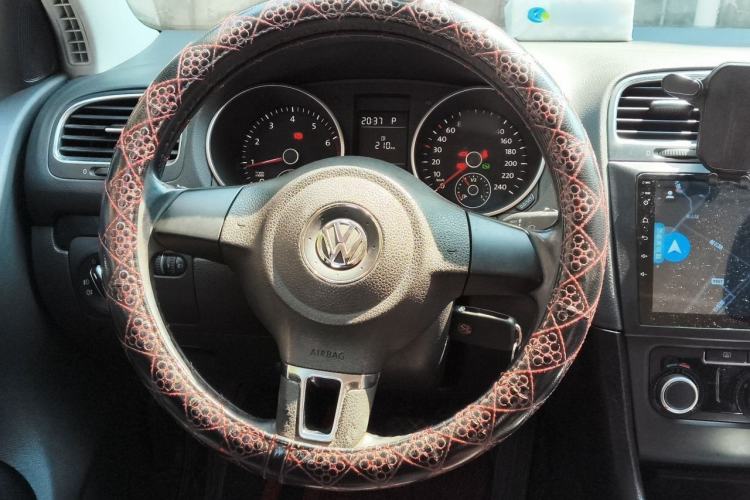 Used Volkswagen Golf 2011 1.4 TSI Automatic Comfort Model Steering Wheel