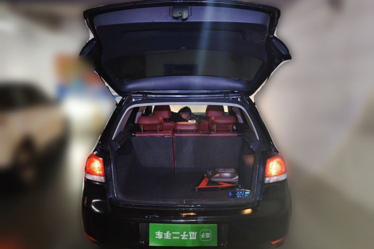 Used Volkswagen Golf 2011 1.4 TSI Automatic Comfort Model Trunk
