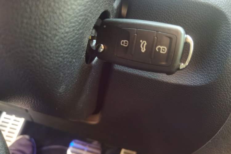 Used Volkswagen Golf 2011 2.0 TSI R Vehicle Key