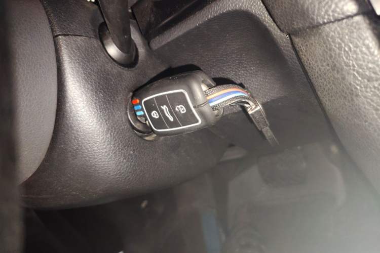 Used Volkswagen Golf 2011 1.4 TSI Automatic Comfort Model Vehicle Key