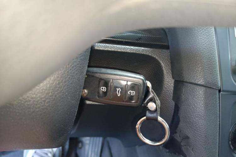 Used Volkswagen Golf 2011 1.4 TSI Automatic Comfort Model Vehicle Key