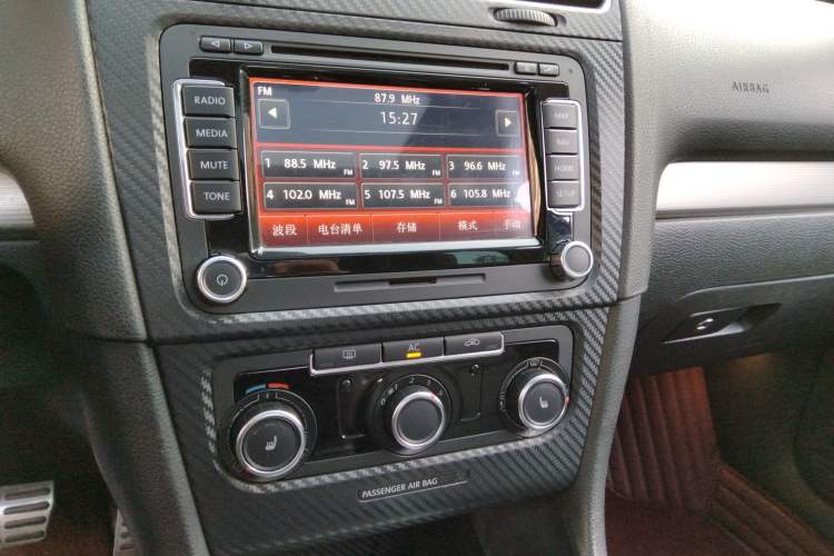 Used Volkswagen Golf 2011 2.0 TSI R Audio And AC Panel
