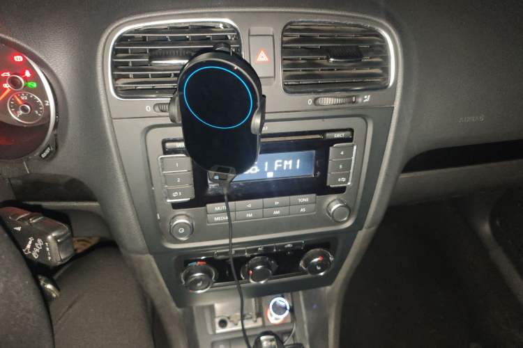 Used Volkswagen Golf 2011 1.4 TSI Automatic Comfort Model Audio And AC Panel