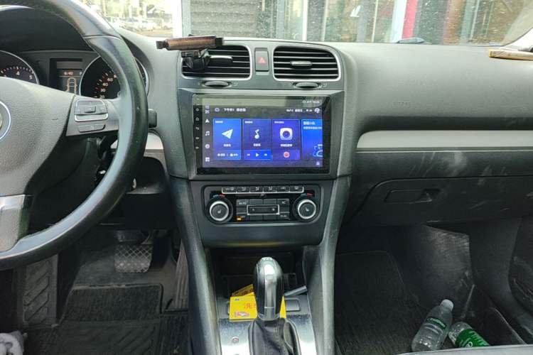 Used Volkswagen Golf 2011 1.4 TSI Automatic Luxury Edition Audio And AC Panel