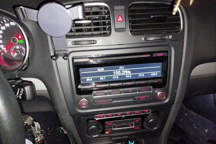 Used Volkswagen Golf 2011 1.4 TSI Comfort Travel Edition Audio And AC Panel