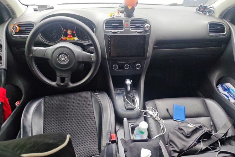 Used Volkswagen Golf 2011 1.4 TSI Automatic Comfort Model Center Console