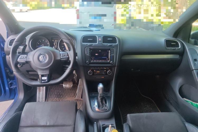 Used Volkswagen Golf 2011 2.0 TSI R Center Console