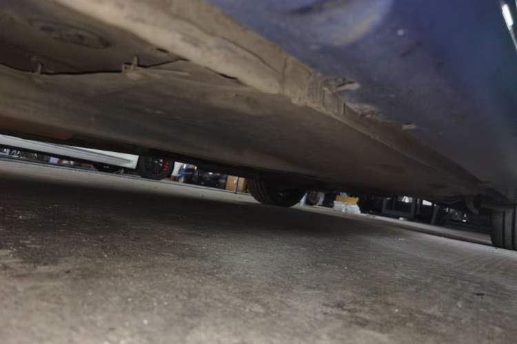 Used Volkswagen Golf 2011 2.0 TSI R Chassis Front Left