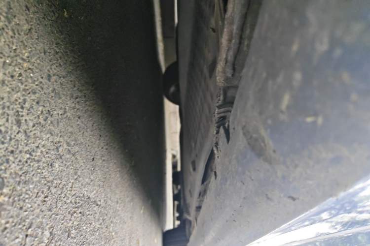 Used Volkswagen Golf 2011 2.0 TSI R Chassis Front Left