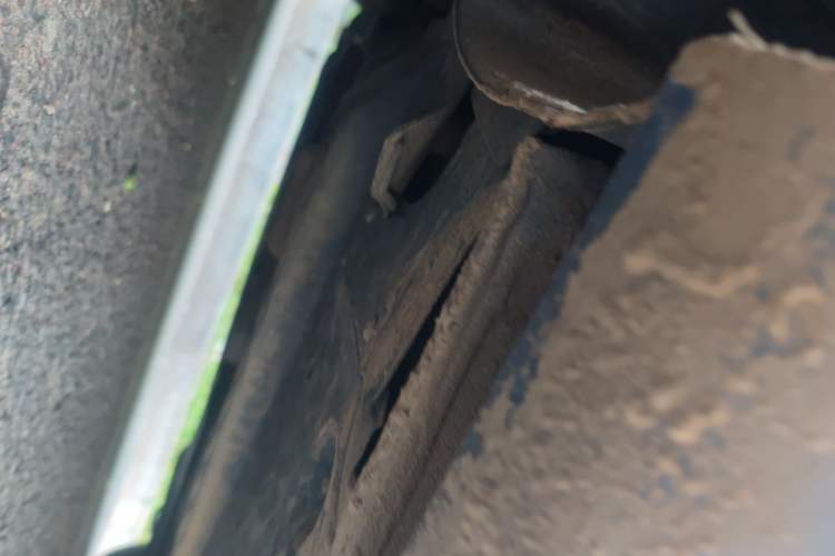 Used Volkswagen Golf 2011 2.0 TSI R Chassis Front Left
