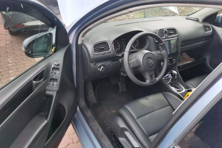 Used Volkswagen Golf 2011 1.4 TSI Automatic Comfort Model Driver Seat