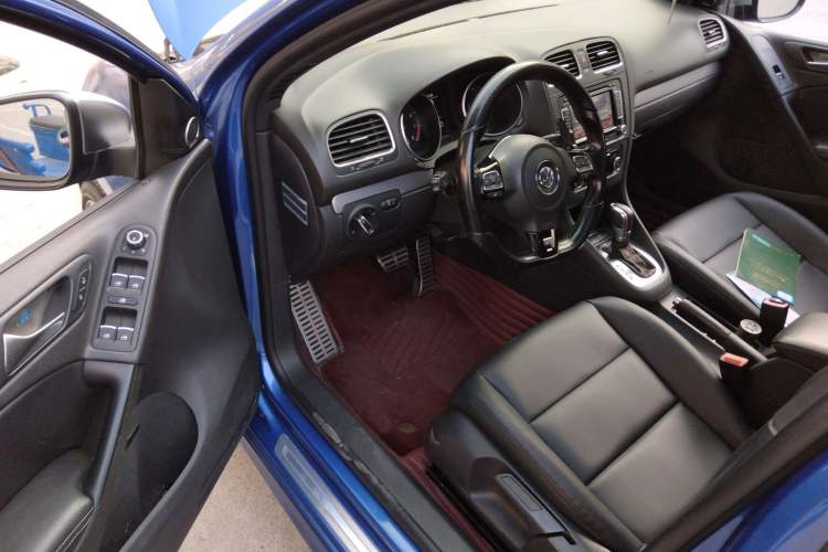 Used Volkswagen Golf 2011 2.0 TSI R Driver Seat