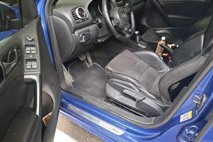 Used Volkswagen Golf 2011 2.0 TSI R Driver Seat