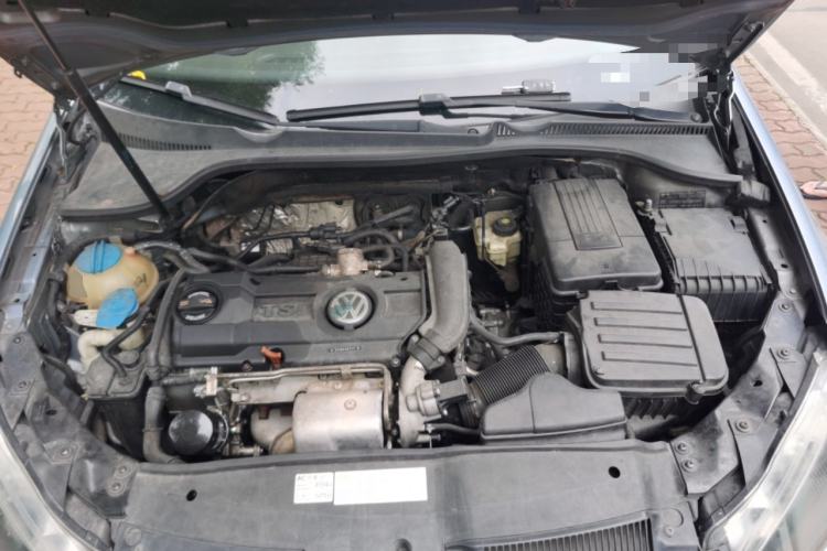 Used Volkswagen Golf 2011 1.4 TSI Automatic Comfort Model Engine Bay