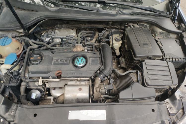 Used Volkswagen Golf 2011 1.4 TSI Automatic Comfort Model Engine Bay