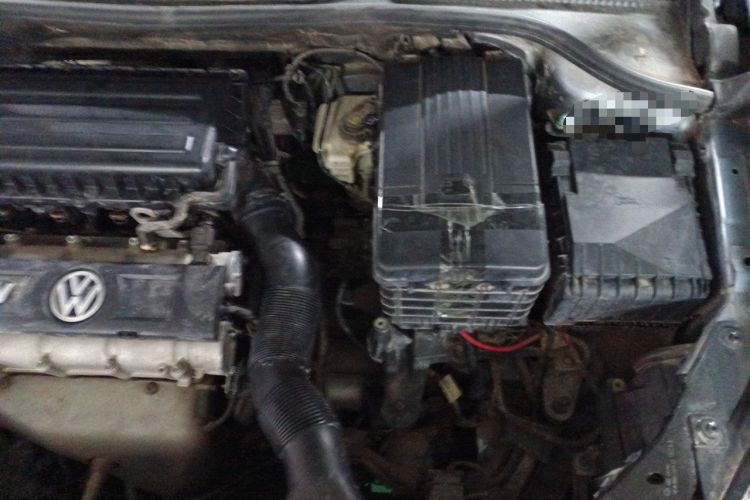 Used Volkswagen Golf 2011 1.6L Automatic Comfort Model Engine Bay Left
