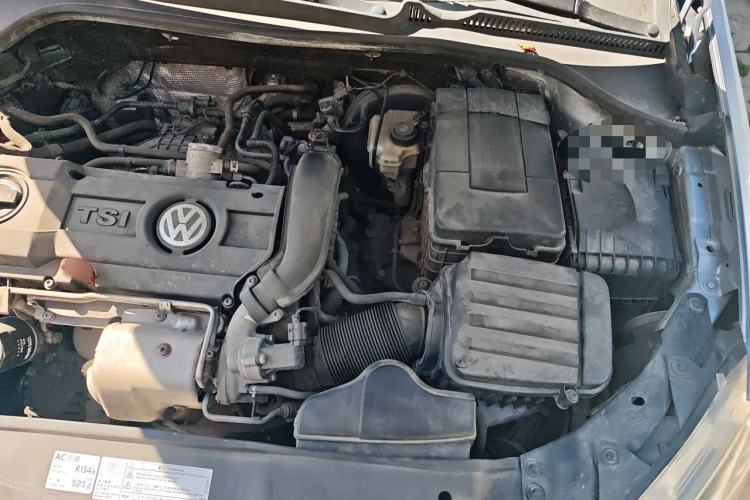 Used Volkswagen Golf 2011 1.4 TSI Automatic Luxury Edition Engine Bay Left