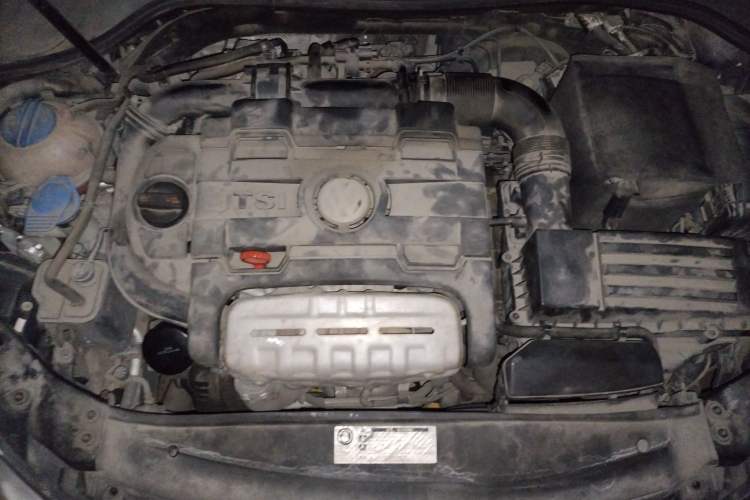 Used Volkswagen Golf 2011 1.4 TSI Comfort Travel Edition Engine Bay