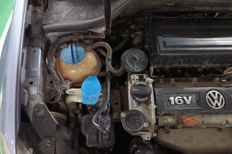 Used Volkswagen Golf 2011 1.6L Automatic Comfort Model Engine Bay Right