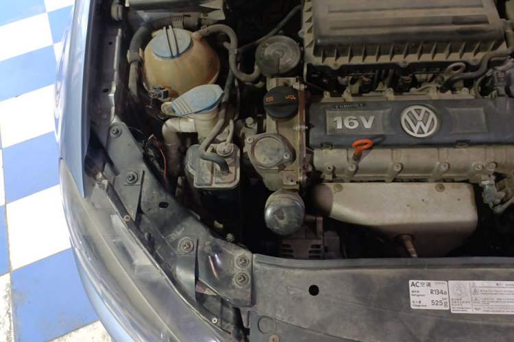 Used Volkswagen Golf 2011 1.6L Automatic Comfort Model Engine Bay Right