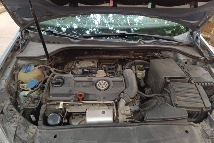 Used Volkswagen Golf 2011 1.4 TSI Manual Comfort Edition Engine Bay