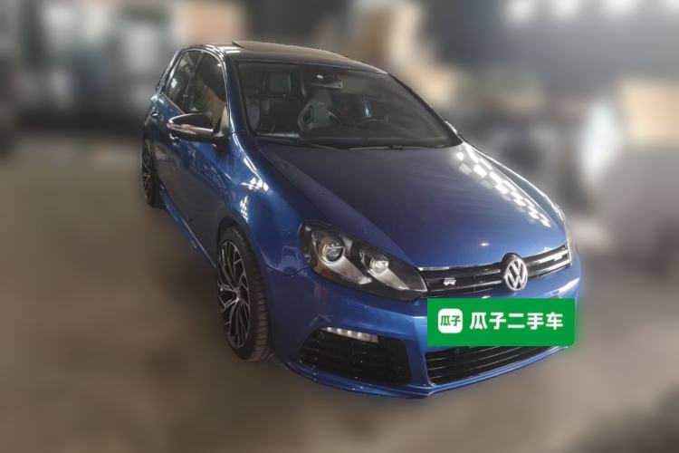 Used Volkswagen Golf 2011 2.0 TSI R Front Right 45 Deg