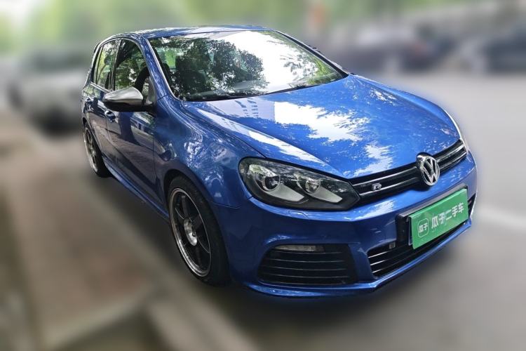 Used Volkswagen Golf 2011 2.0 TSI R Front Right 45 Deg