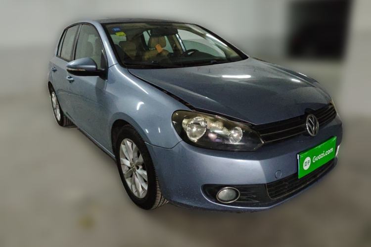 Used Volkswagen Golf 2011 1.6L Automatic Comfort Model Front Right 45 Deg