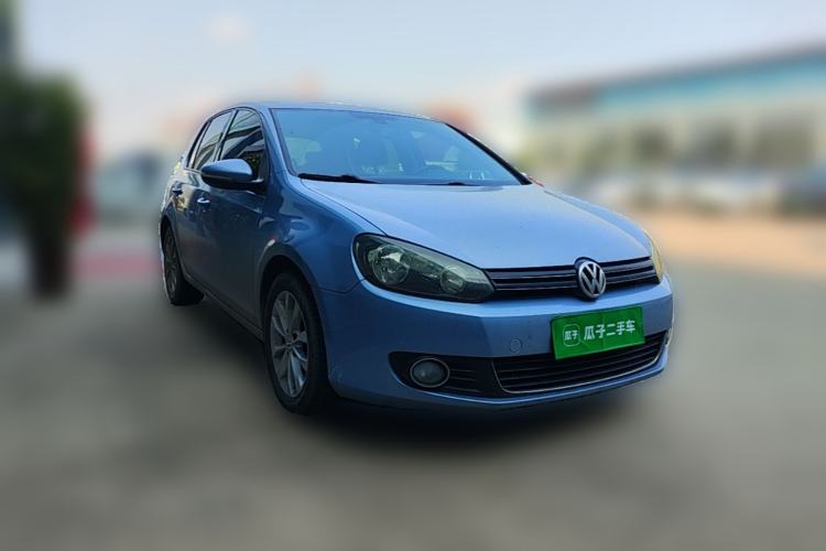 Used Volkswagen Golf 2011 1.4 TSI Automatic Luxury Edition Front Right 45 Deg
