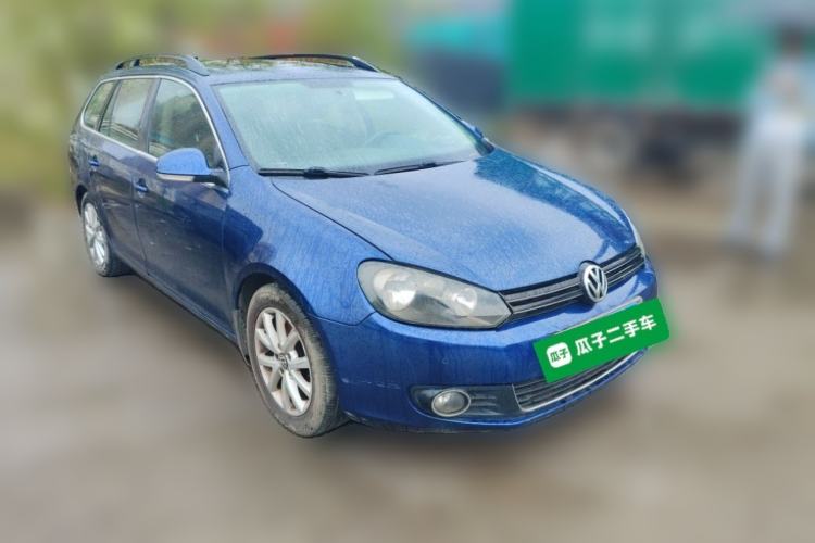 Used Volkswagen Golf 2011 1.4 TSI Comfort Travel Edition Front Right 45 Deg
