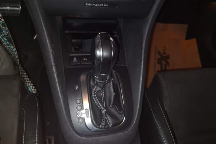 Used Volkswagen Golf 2011 2.0 TSI R Gear Lever