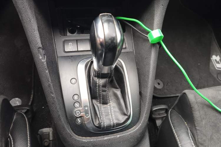 Used Volkswagen Golf 2011 2.0 TSI R Gear Lever