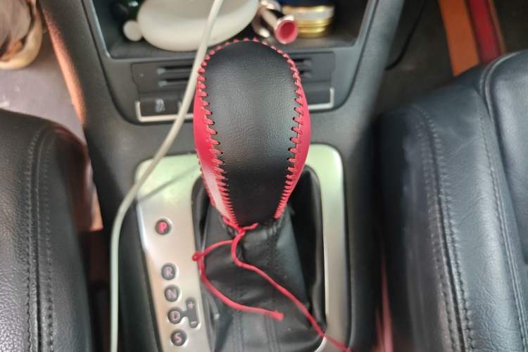 Used Volkswagen Golf 2011 1.4TSI Cross Golf Gear Lever