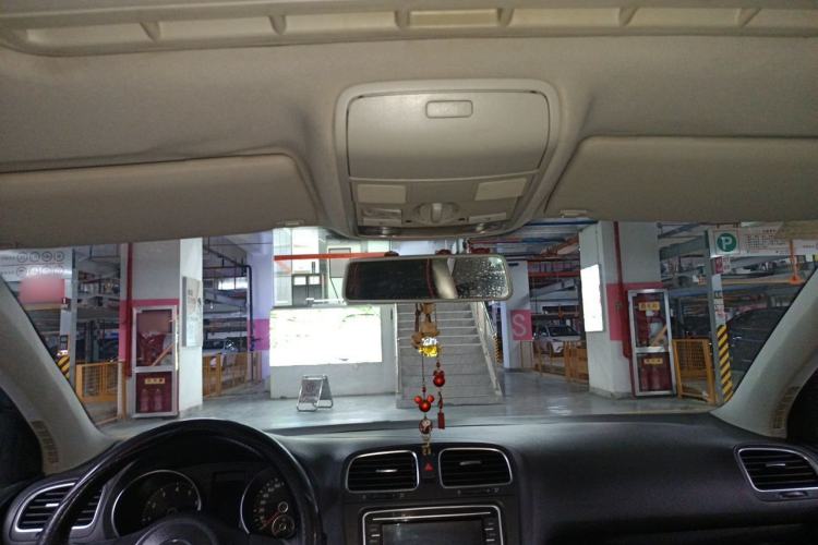 Used Volkswagen Golf 2011 1.6L Automatic Comfort Model Headliner