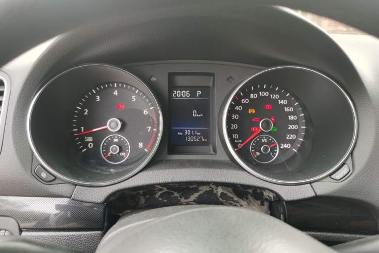 Used Volkswagen Golf 2011 1.4 TSI Automatic Comfort Model Instrument Cluster