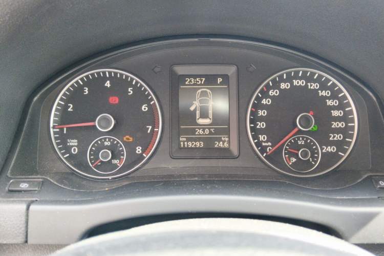 Used Volkswagen Golf 2011 1.4TSI Cross Golf Instrument Cluster