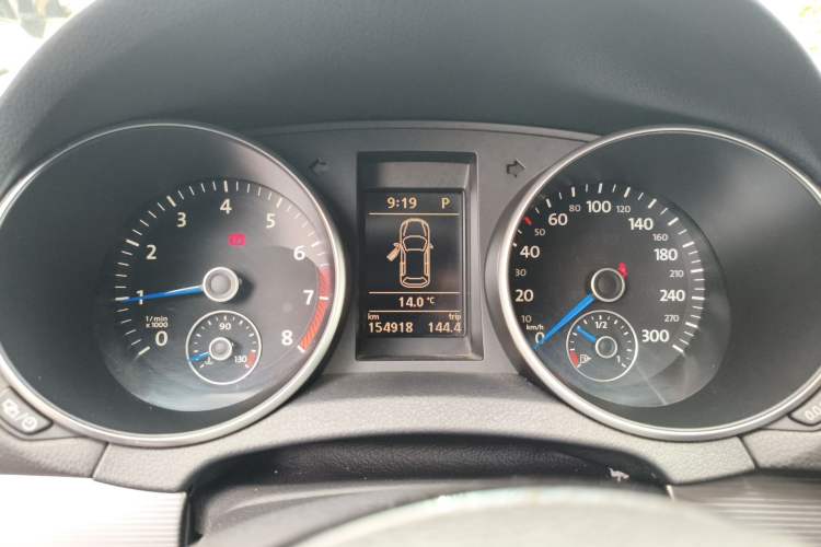 Used Volkswagen Golf 2011 2.0 TSI R Instrument Cluster