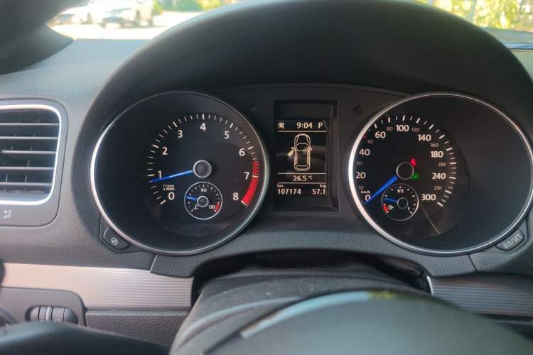 Used Volkswagen Golf 2011 2.0 TSI R Instrument Cluster
