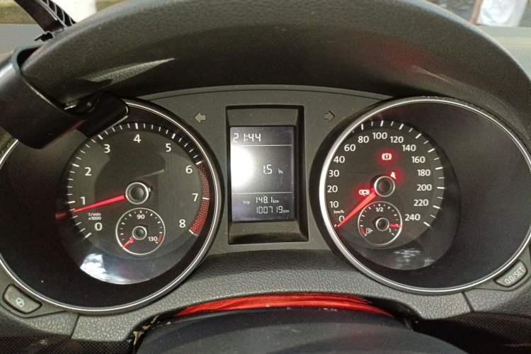 Used Volkswagen Golf 2011 1.4 TSI Manual Comfort Edition Instrument Cluster