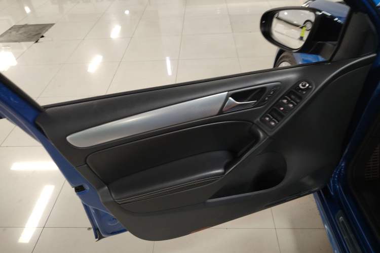 Used Volkswagen Golf 2011 2.0 TSI R Left Front Door Interior