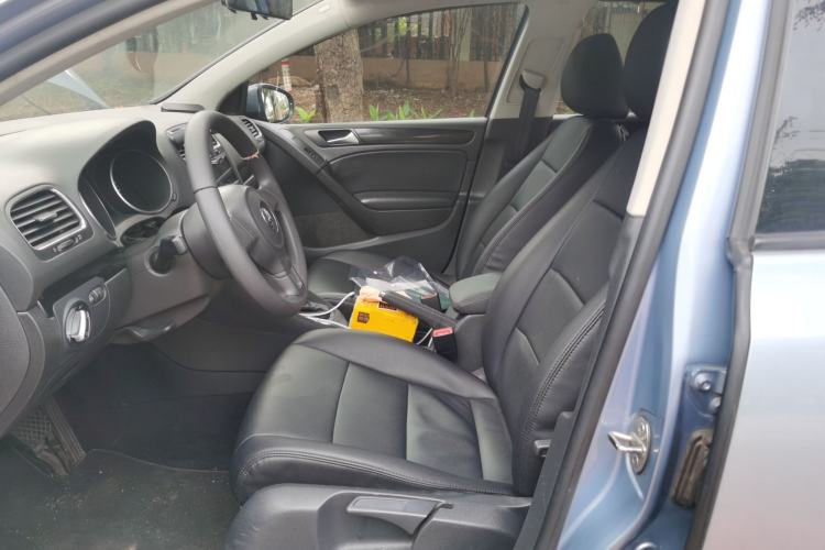 Used Volkswagen Golf 2011 1.4 TSI Automatic Comfort Model Left Front Seat