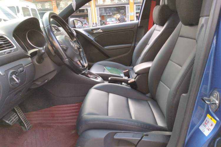 Used Volkswagen Golf 2011 2.0 TSI R Left Front Seat